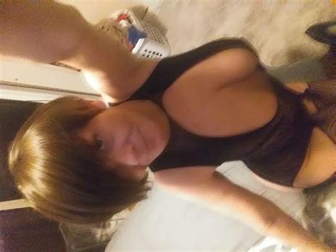 Female escort ad in Indianapolis, Indiana - MILFY AS FU#K ... Female escort ad in Indiana MILFY AS FUK