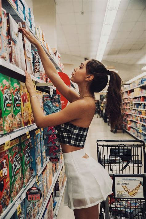 Showing Porn Images for Milf grocery store pick up porn ...