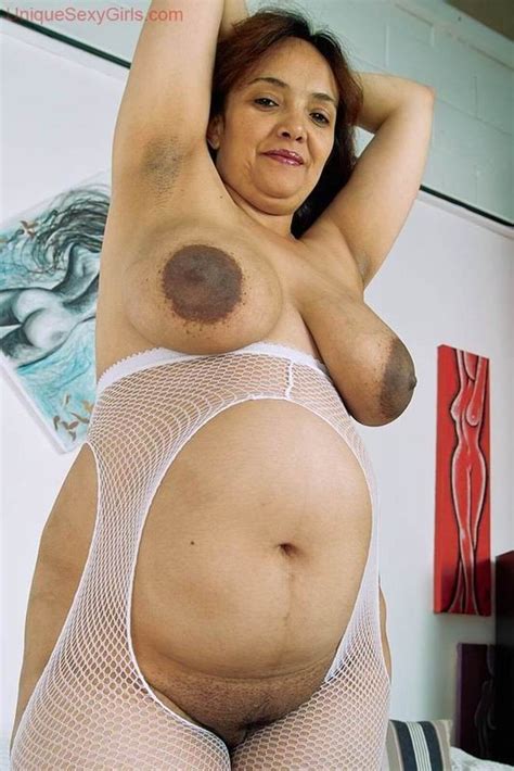 Pregnant Latin milf showing her huge belly - Pichunter Pregnant Latin milf showing her huge belly Pichunter
