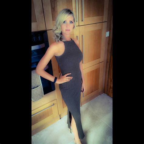 This wonderful MILFâ€™s instagram is a goldmine (attach in ...